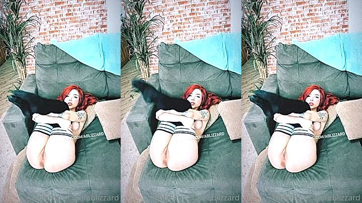 Brazilian Amanda Welp showing her big ass leaked clip